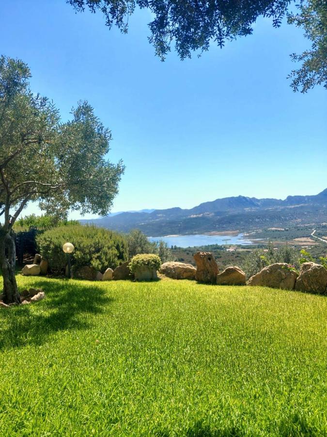 Stazzu Barecca B&B Cugnana Verde Buitenkant foto
